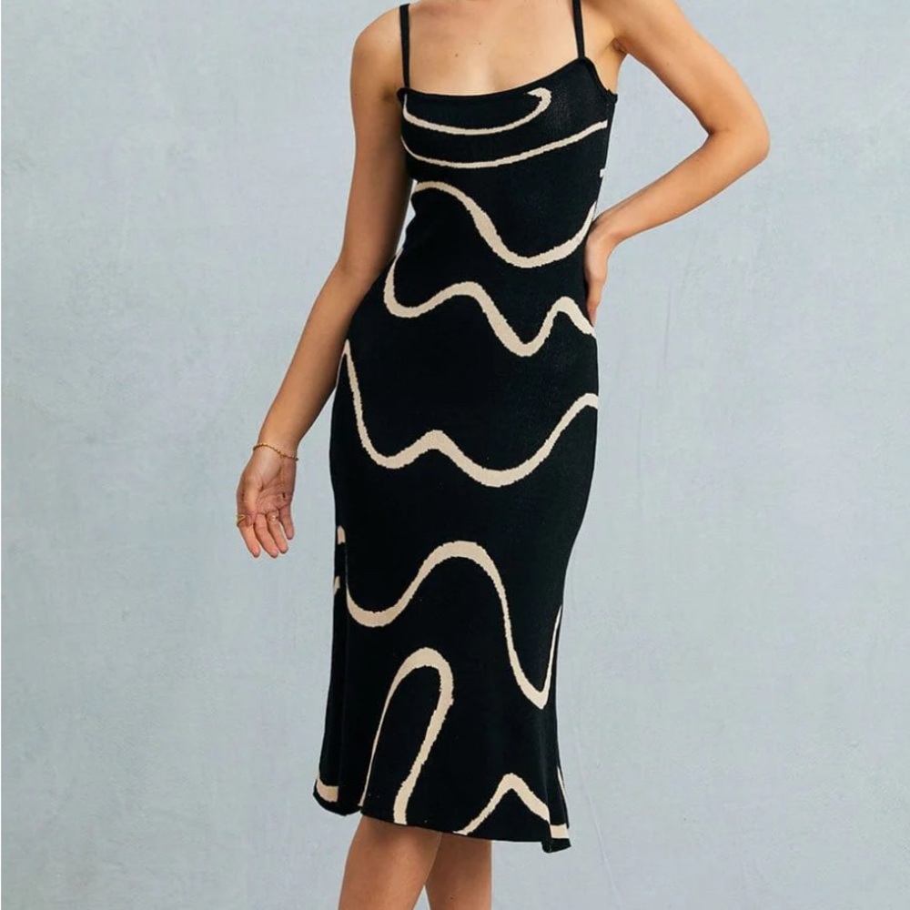 RIHOAS Black and Cream Swirl Midi Dress